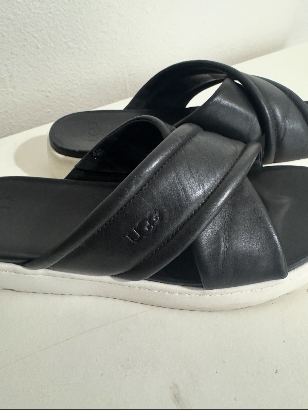 UGG Zayne Crossband Slide in Black and White Platform Size 10 - Picture 6 of 9